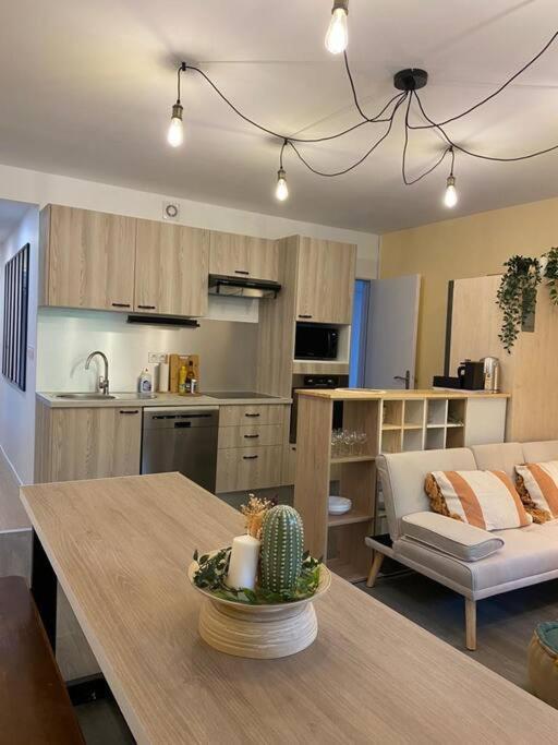 Sleep In La Mulatiere Apartment Exterior photo